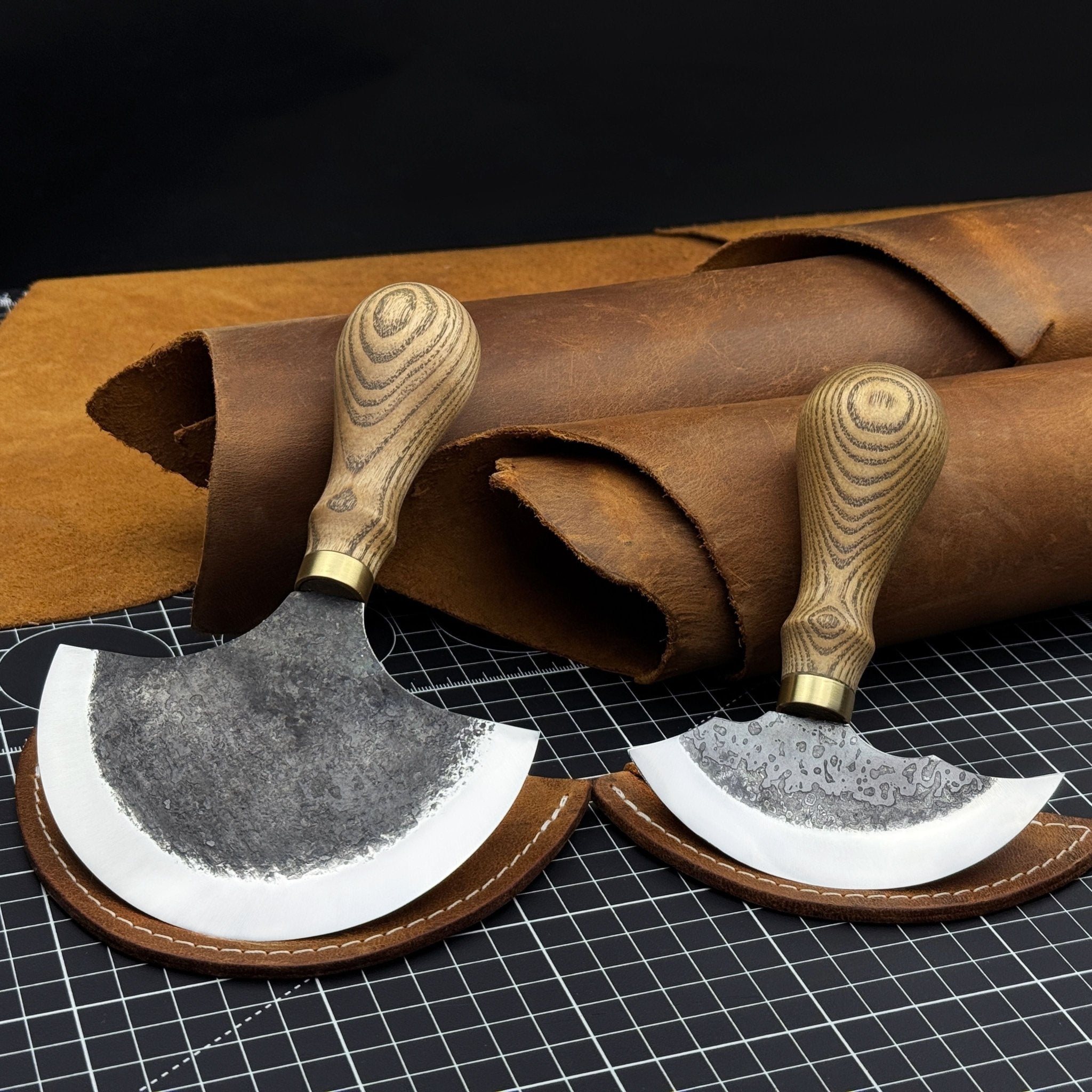2-Piece Rounded Leather Knife Set